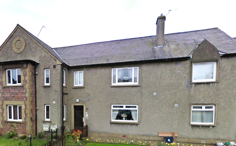 2 Bed Upper Flat 
