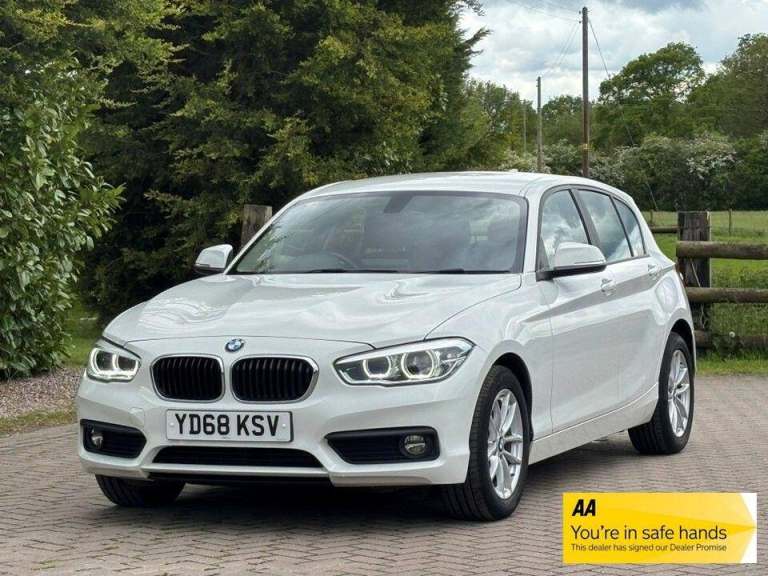 2018 BMW 1 Series 116d SE Business 5dr [Nav/Servotronic] HATCHBACK DIESEL Manual