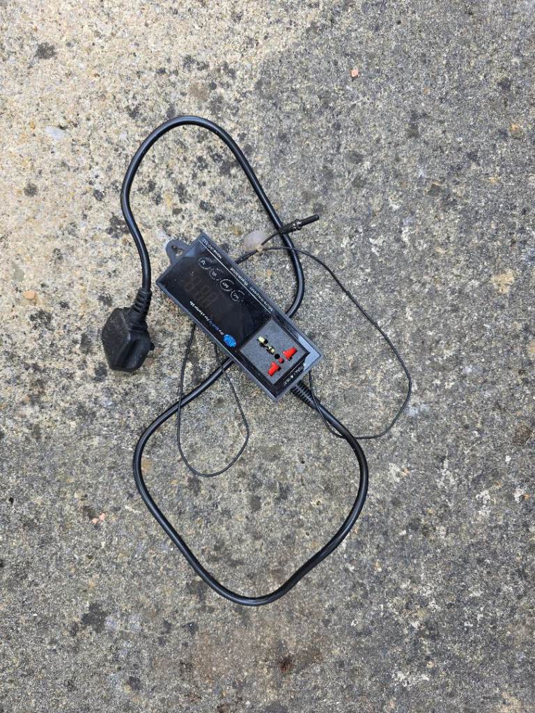 Aquarium temperature controller