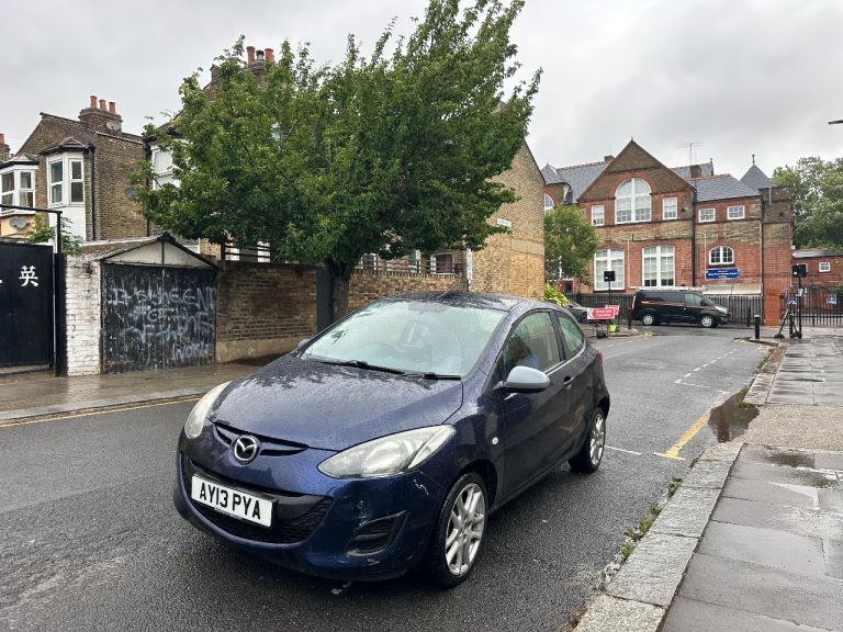 Mazda, 2, Hatchback, 2013, Manual, 1349 (cc), 3 doors