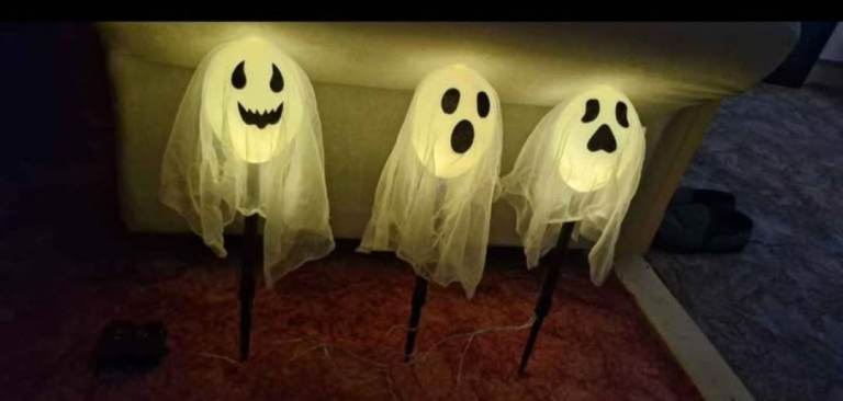 Set of 3 Ghost Halloween Garden Lights – Brand New 