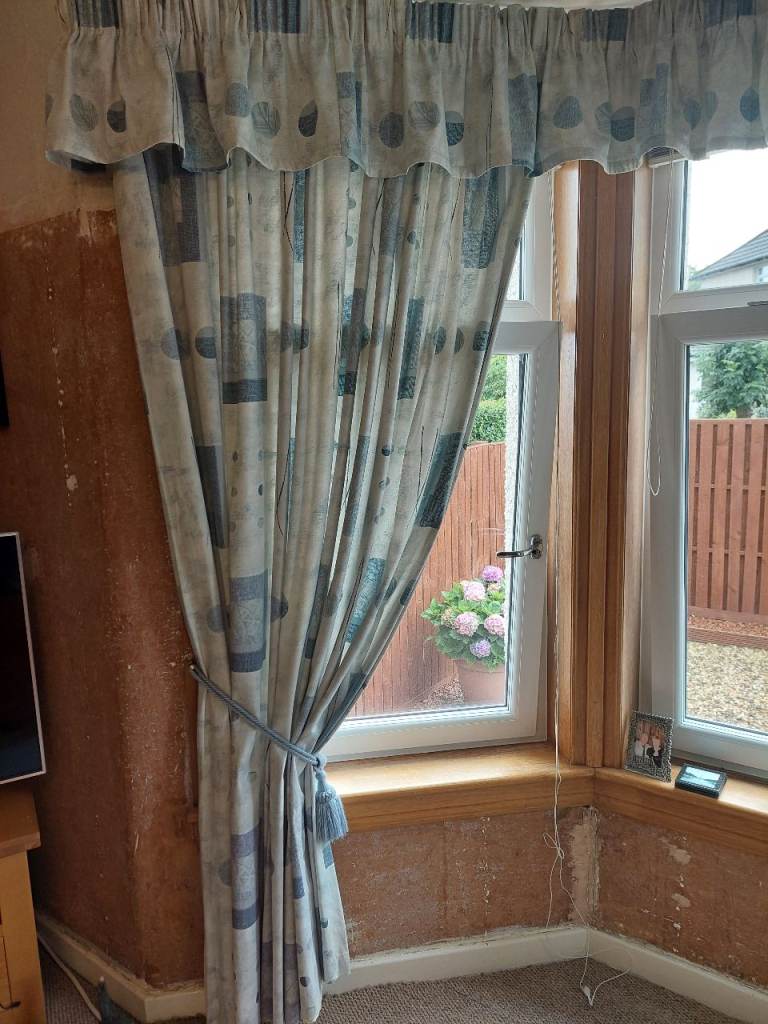 CURTAINS PLUS RAIL AND FITTINGS, £50.00 for Sale in Knightswood ...
