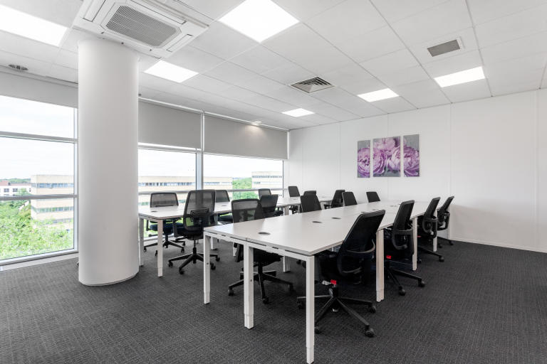 Milton Keynes - MK92UB \ Coworking Space Available - Start Anytime