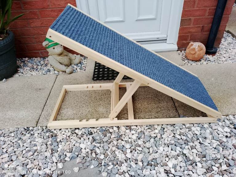Wooden Adjustable Pet Dog Ramp 