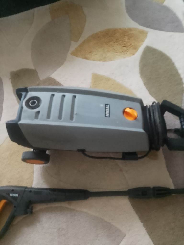 TITAN pressure Washer for patios