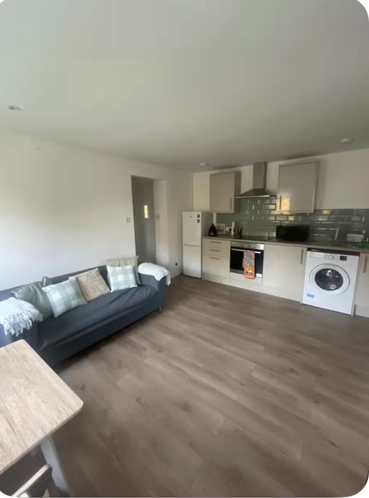 Airdrie - Property to let for 28 Days 