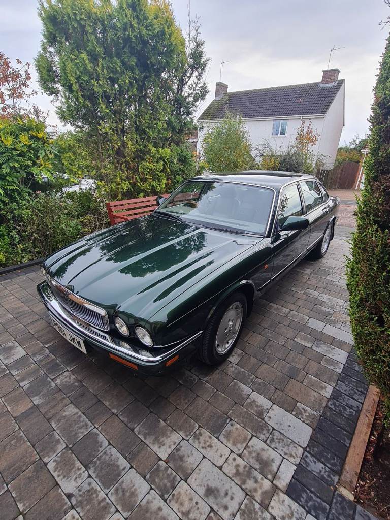 Jaguar X300 XJ6 Executive.Superb Origional Condition.