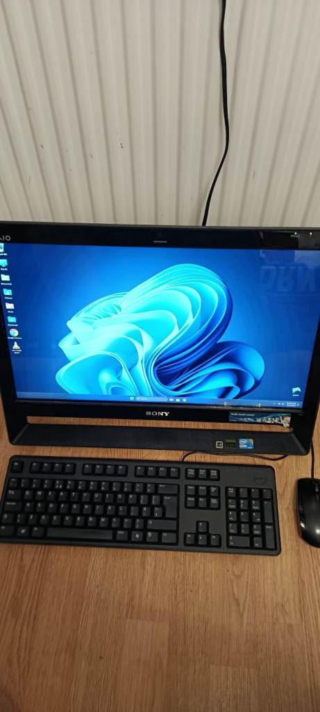 Sony VAIO 22" Touch Screen PC 