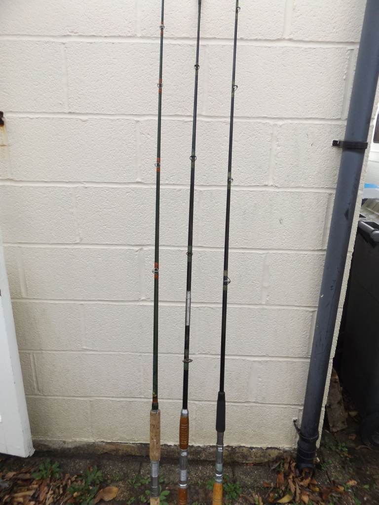 3 X BOAT FISHING RODS.