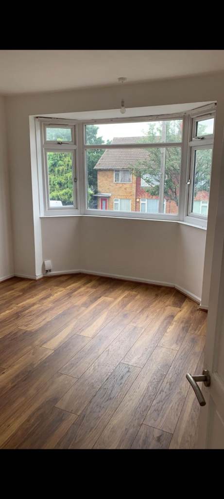 2-Bedroom Flat with Private Garden – To Rent