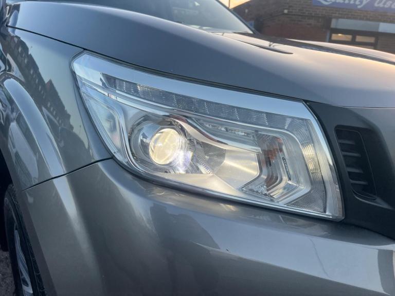 2019 Nissan Navara Double Cab Pick Up Tekna 2.3dCi 190 4WD Auto PICK UP DIESEL Automatic