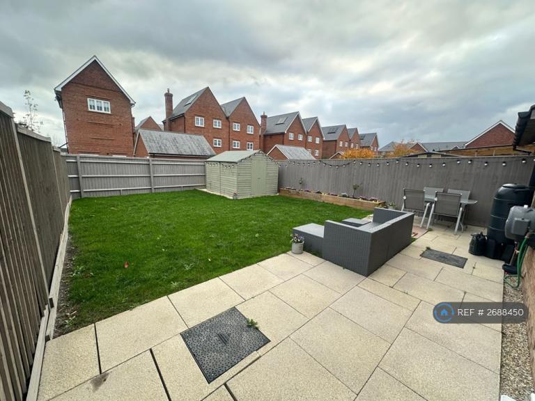 3 bedroom house in Hodgkin Way, Didcot, OX11 (3 bed) (#2688450)