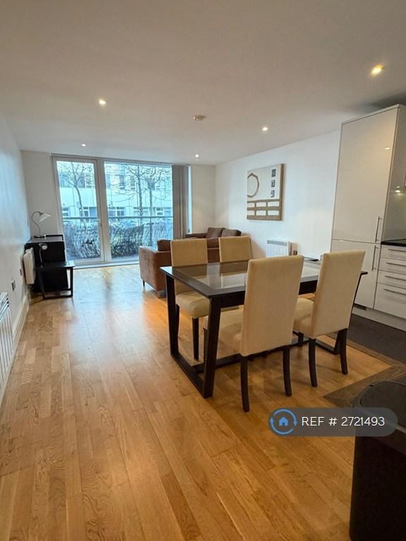 1 bedroom flat in Drayton Park, London, N5 (1 bed) (#2721493)