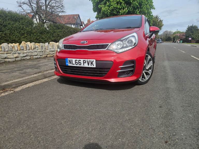 Kia rio 1.4crdi isg start stop start stop ULEZ COMPLIANT 6SPEED HEATED LEATHER £20 AYEAR TAX 82MPG 