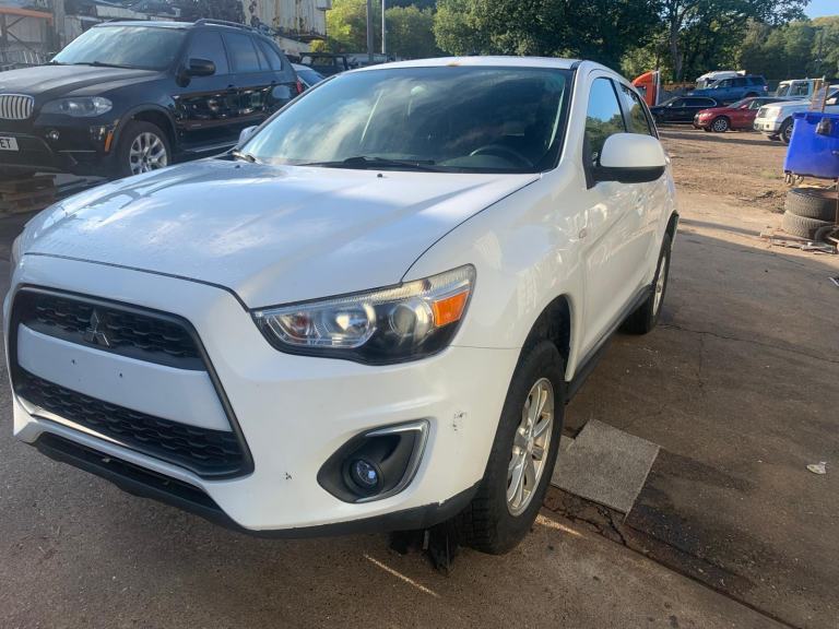 Left hand drive, Mitsubishi RVR, Petrol, Automatic, Air-con, 103,159 miles
