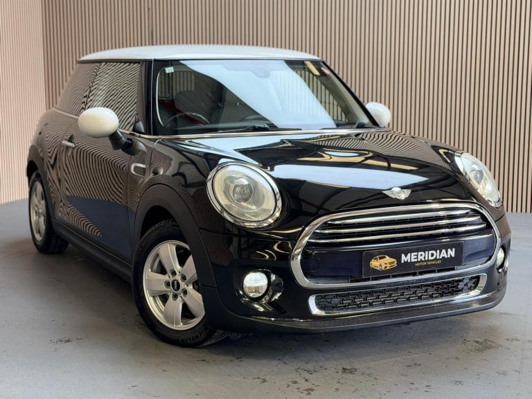 2014 MINI Hatch 1.5 Cooper Hatchback 3dr Petrol Auto Euro 6 (s/s) (136 ps) Hatchback Petrol Autom...