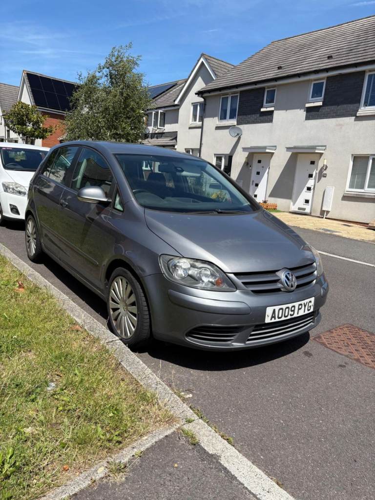 Volkswagen, GOLF PLUS, Hatchback, 2009, Semi-Auto, 1896 (cc), 5 doors