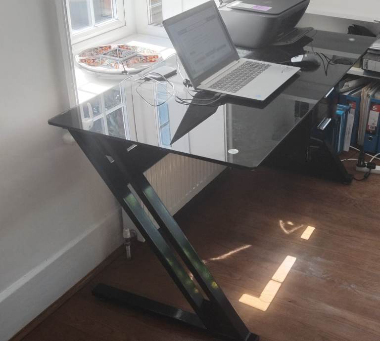 Strong Metal Frame Desk With Drawers