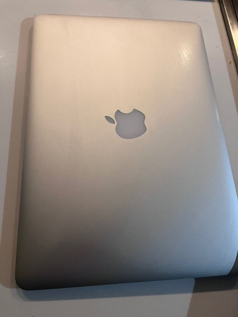 MacBook Air (2017)