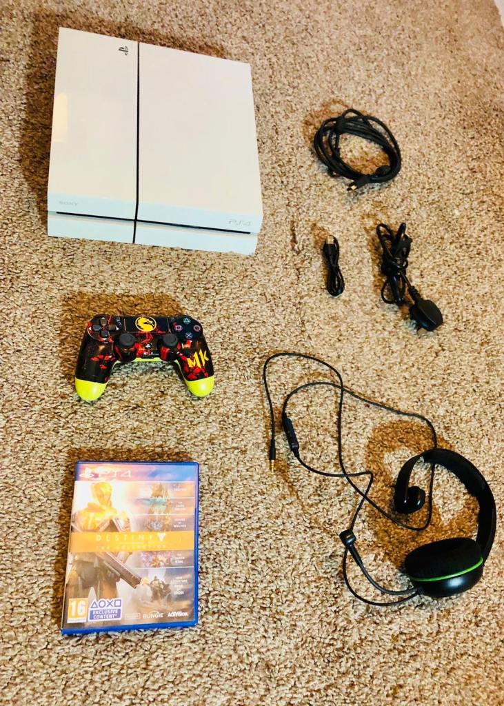 PS4  PS4 bundle comes 