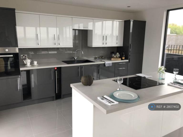 2 bedroom flat in Regent St, Barnsley, S70 (2 bed) (#2807402)