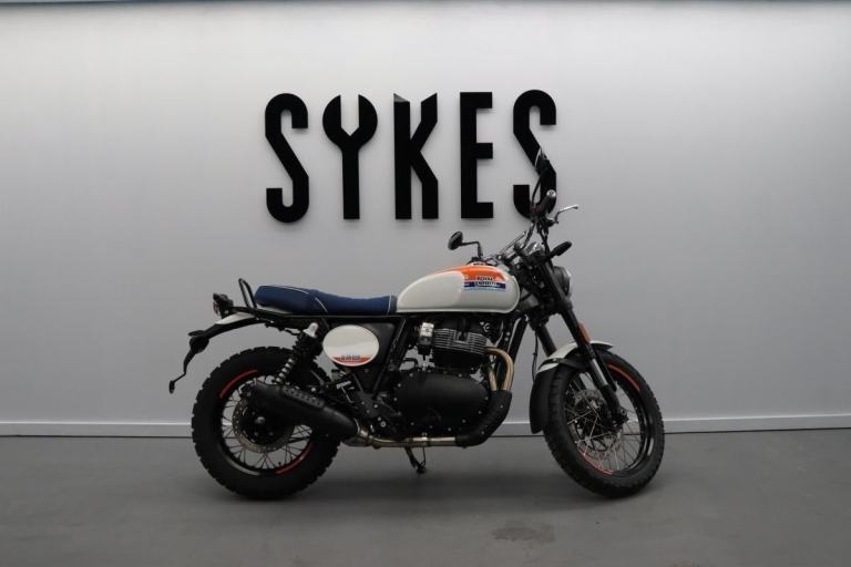 Royal Enfield Bear 650-in Boardwalk White 
