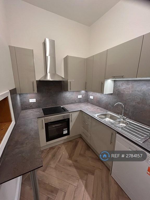 2 bedroom flat in Rodney Street, Edinburgh, EH7 (2 bed) (#2784157)