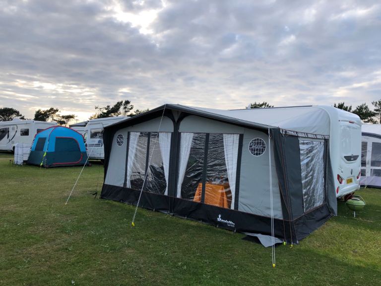 Isabella  Capri North full awning G16 size 925