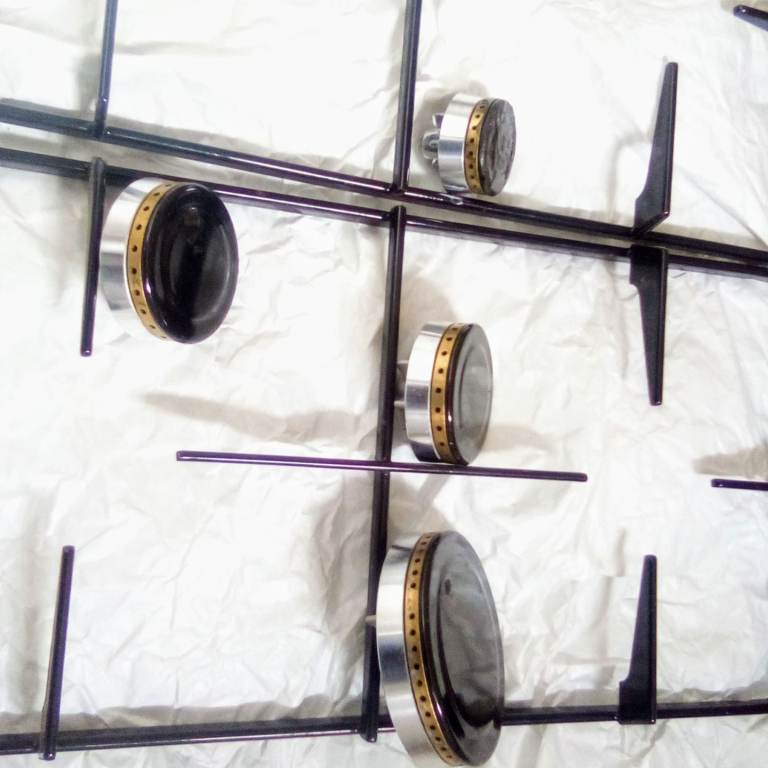 Replacement parts for a gas hob - 2 grills & 4 ring pieces, brand new 