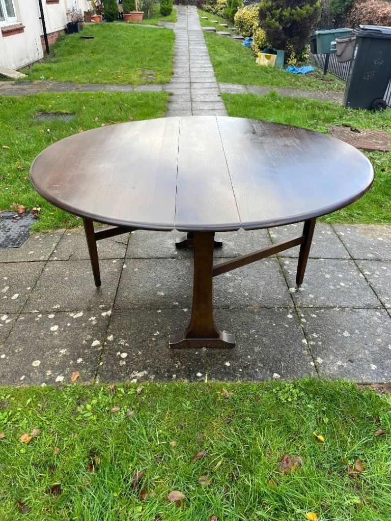 Ercol Windsor gate leg table (delivery available)