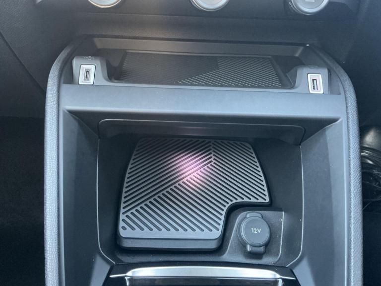 2025 Citroen e-C4 50kWh MAX Hatchback 5dr Electric Auto (7.4kW Charger) (136 ps) HATCHBACK Electr...