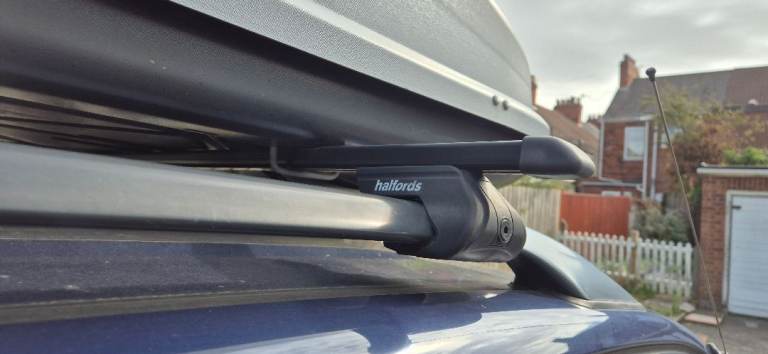 Hafords 420ltr Top Box and Rails 