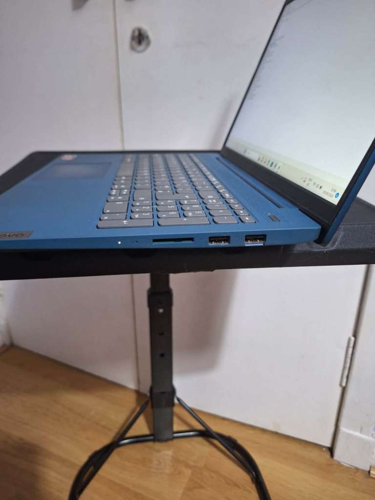 Lenovo Ryzen 5,AMD Radeon Graphics.8gb ram,256gb ssd,laptop, £140.00 ...