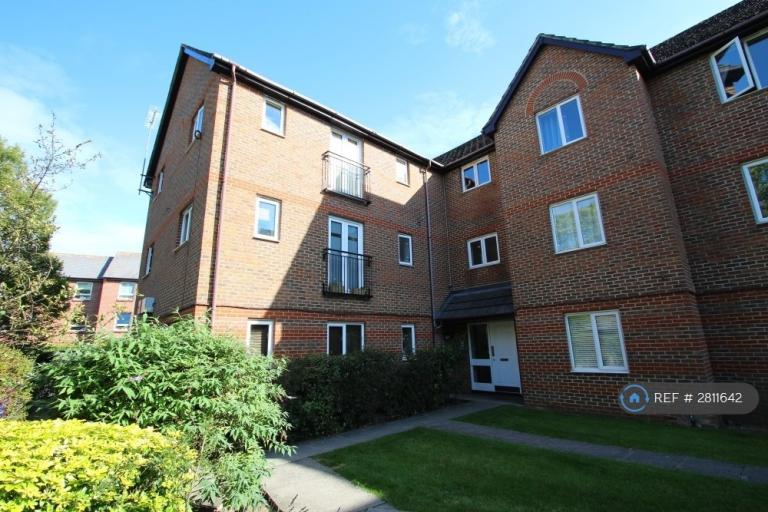 2 bedroom flat in John Austin Close, Kingston, KT2 (2 bed) (#2811642)