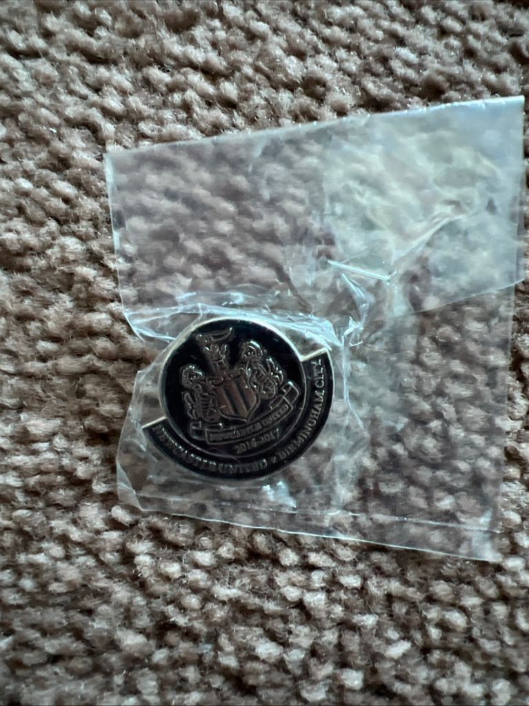 Newcastle United V Birmingham City Pin Badge 2016-2017 New  Brand new
