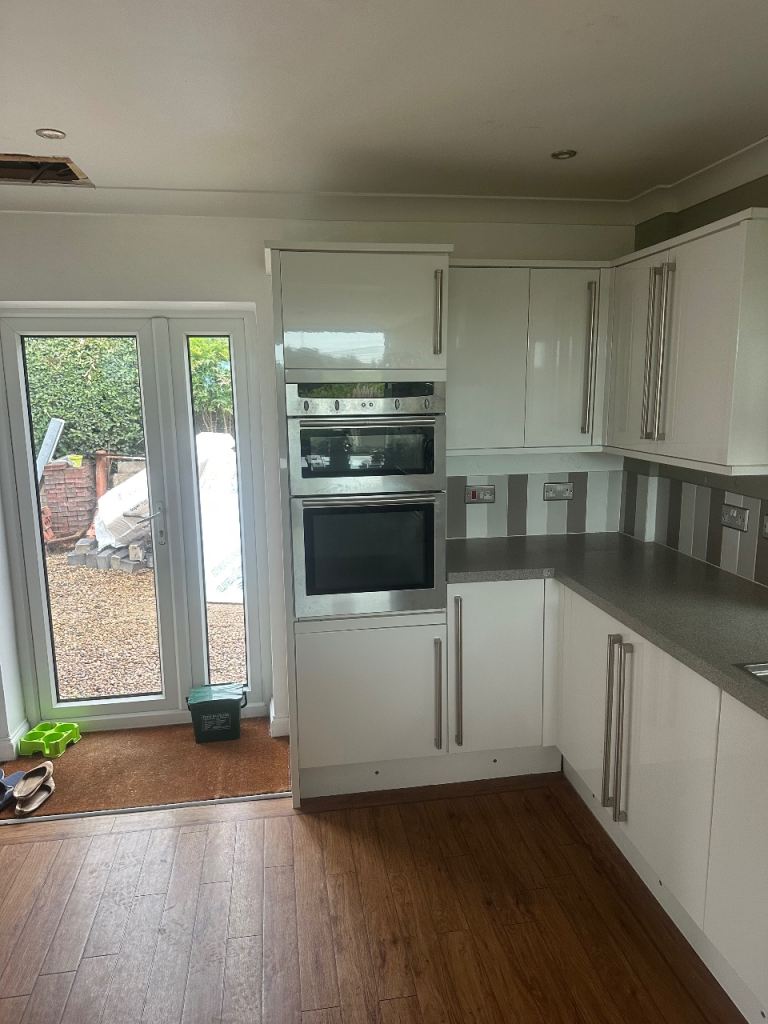 White Gloss Kitchen Units with Worktops and Appliances