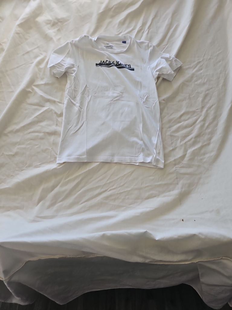 Jack &amp; Jones Boys White Graphic Logo T-Shirt C485