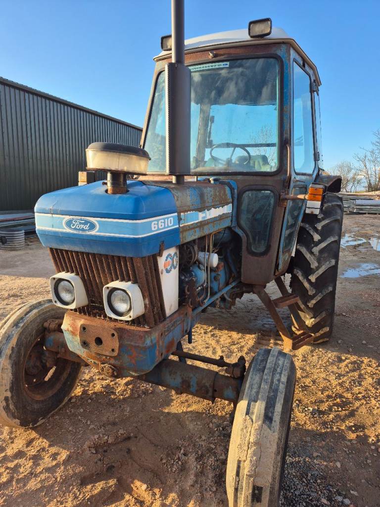 Ford 6610 tractor 