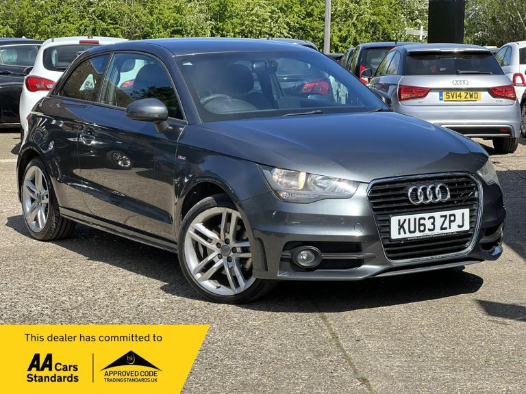 AUDI A1 1.4 TFSI S line 2013
