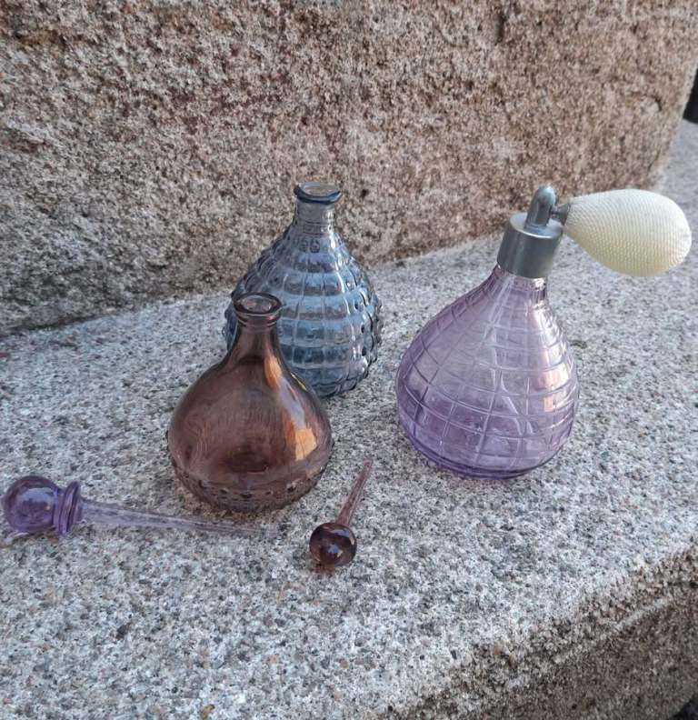 Vintage Scent Bottles / Perfume Atomiser Set