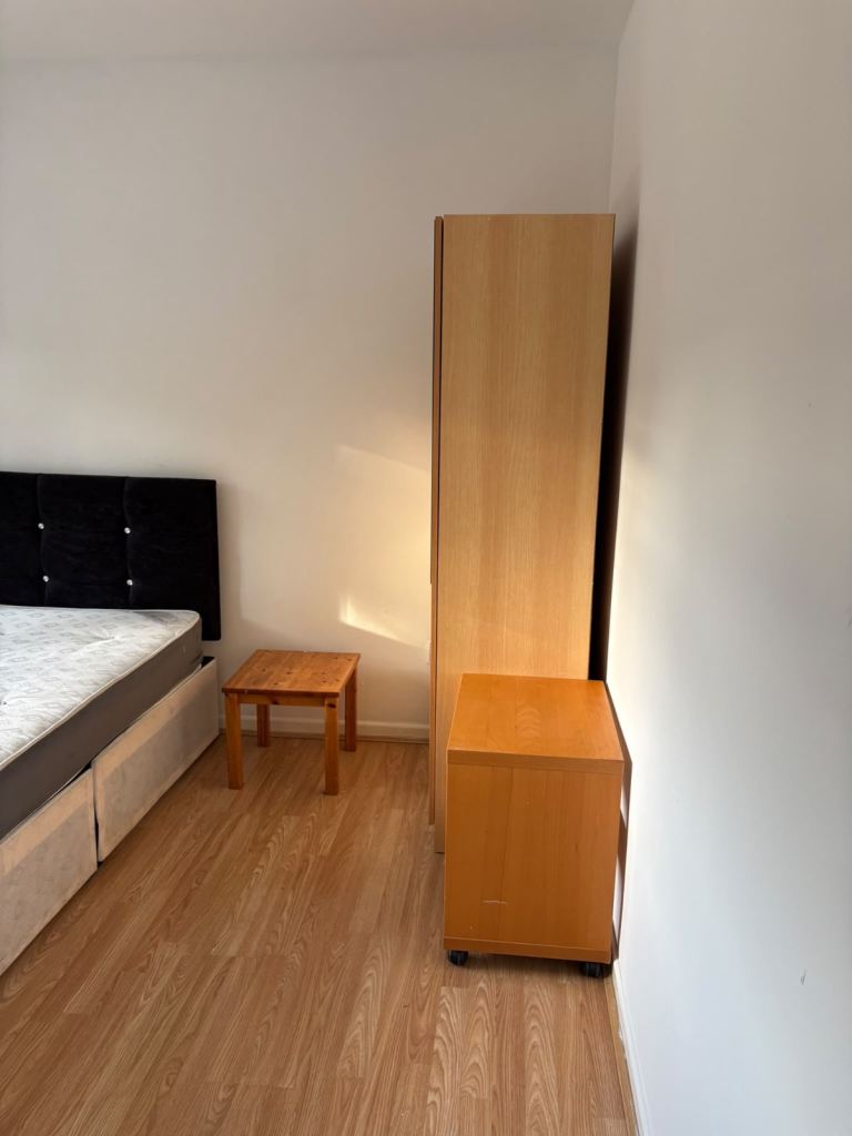 1 Bedroom Flat for Rent - New Addington CR0