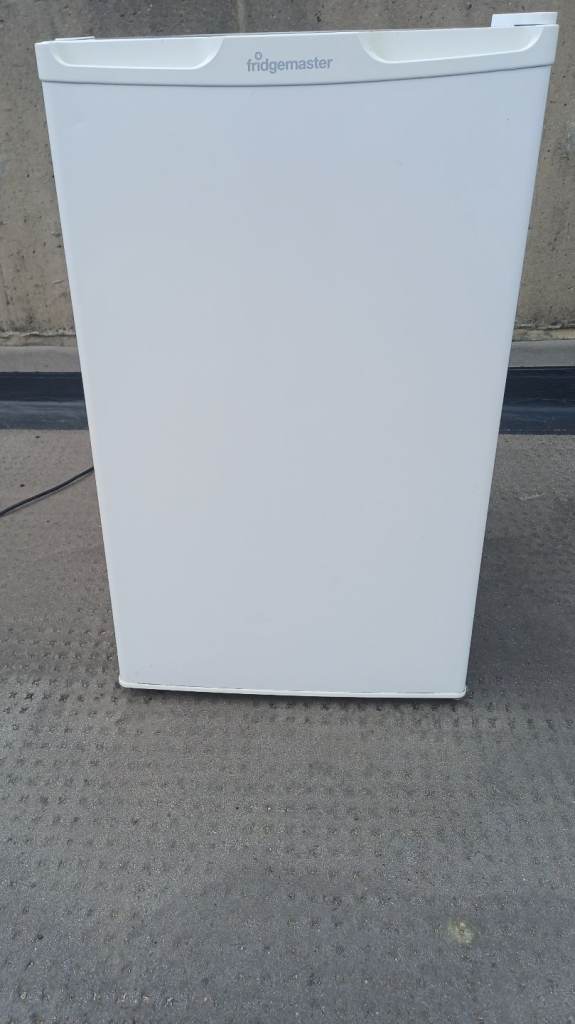 Fridgemaster undercounter freezer
