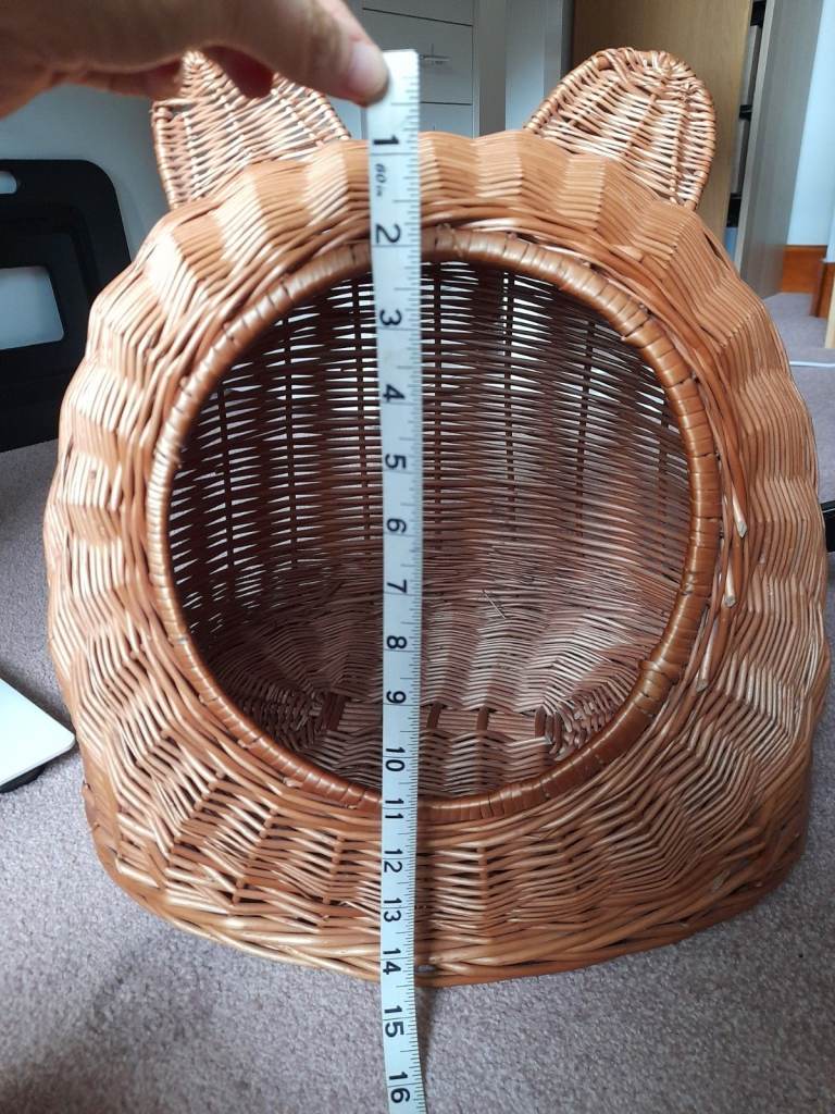 Handmade Wicker Cat Eared Pet Basket
