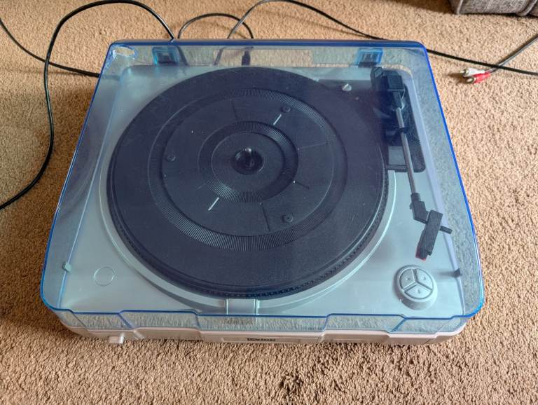 USB turntable * FREE TO COLLECT*