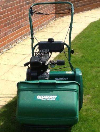 QUALCAST CLASSIC 43S  SCARIFIER
