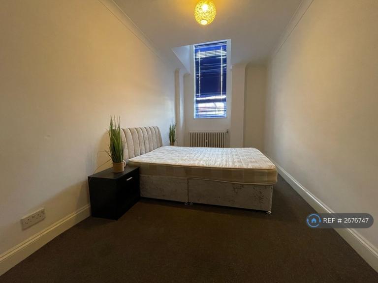 3 bedroom flat in Albert Road South, Southampton, SO14 (3 bed) (#2676747)