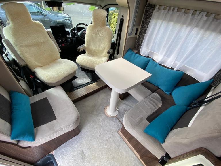 BENIMAR MILEO 282 - REAR LOUNGE - DROP DOWN BEDS - LEVELLERS - WIFI - HAB AIRCON
