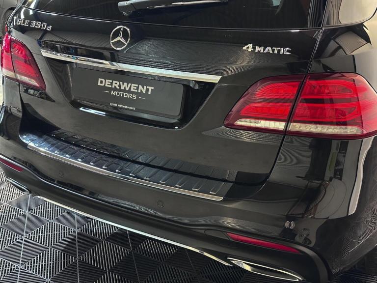 MERCEDES-BENZ GLE CLASS 3.0 GLE350d V6 AMG Line (Premium) G-Tronic 4MATIC Euro