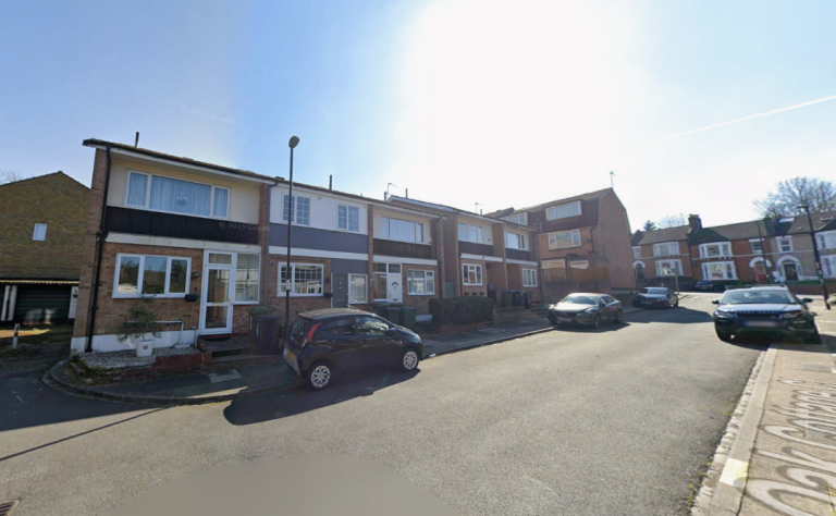 BENEFITS ACCEPTED - Studio Flat Available in Hither Green Lewisham SE6