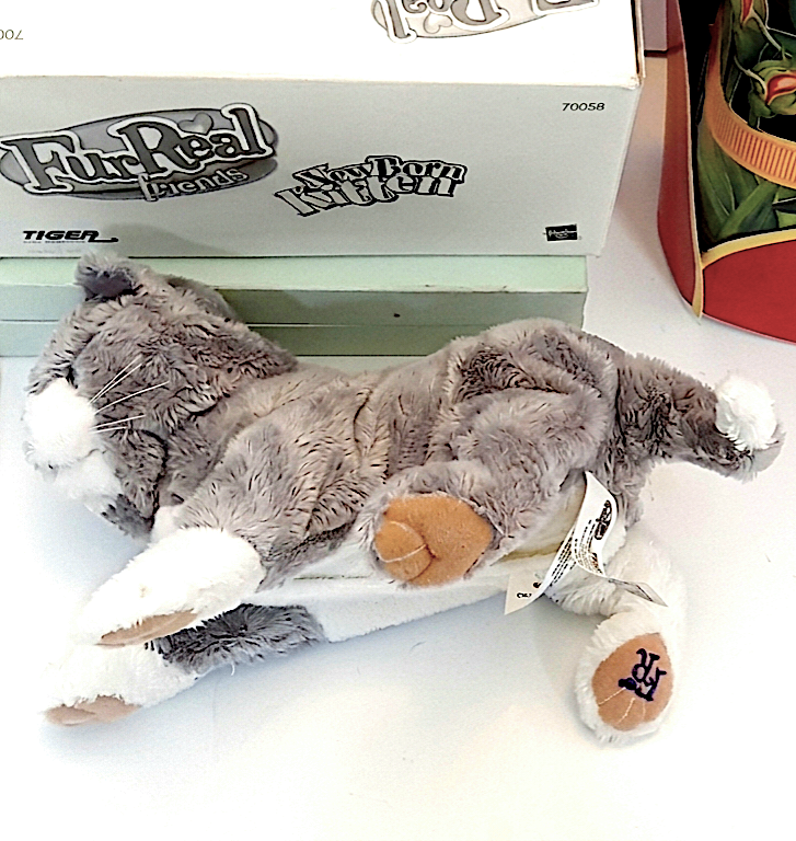 UNUSED GIFT - HASBRO 2003 - NEW BORN KITTEN TOY - FUR-REAL FRIENDS by TIGER ELECTRONICS excellent